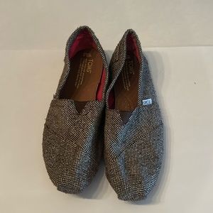 Women’s Toms Like New!